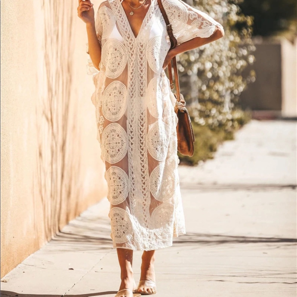 The Sayulita Kaftan Coverup - Picture 2 of 8